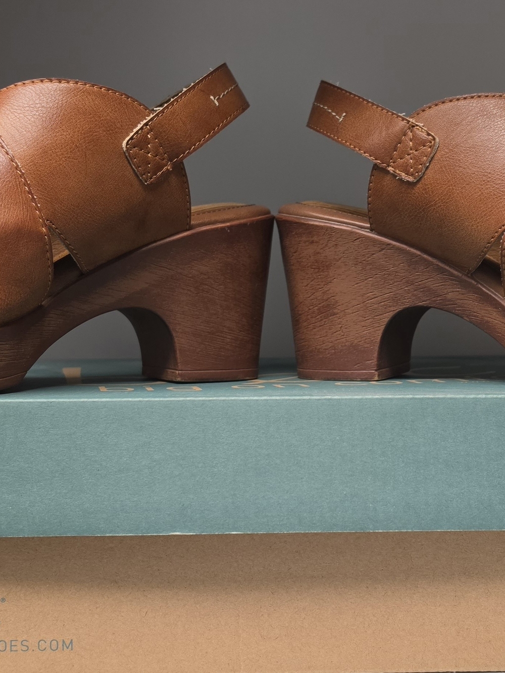 boc Women's Brown Leather Clog Heels - Picture 4 of 5